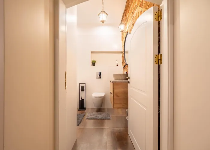 Old Riga, Next To Doma Square, 1br Apartment